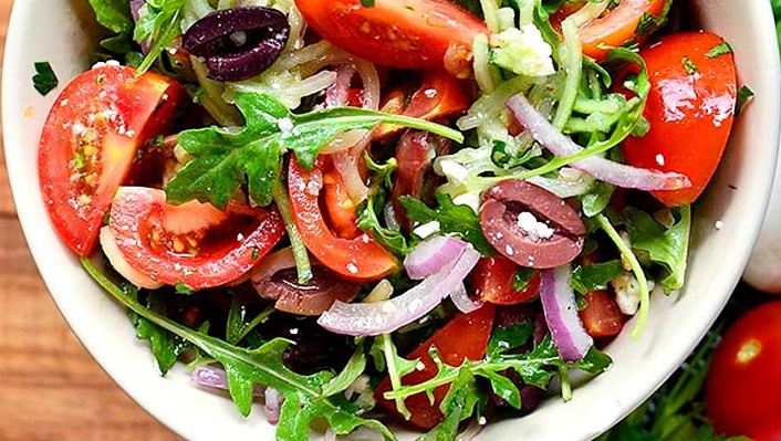 Gaivios sveikuoliškos salotos