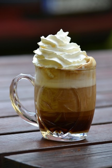 Karališka kava „Latte“